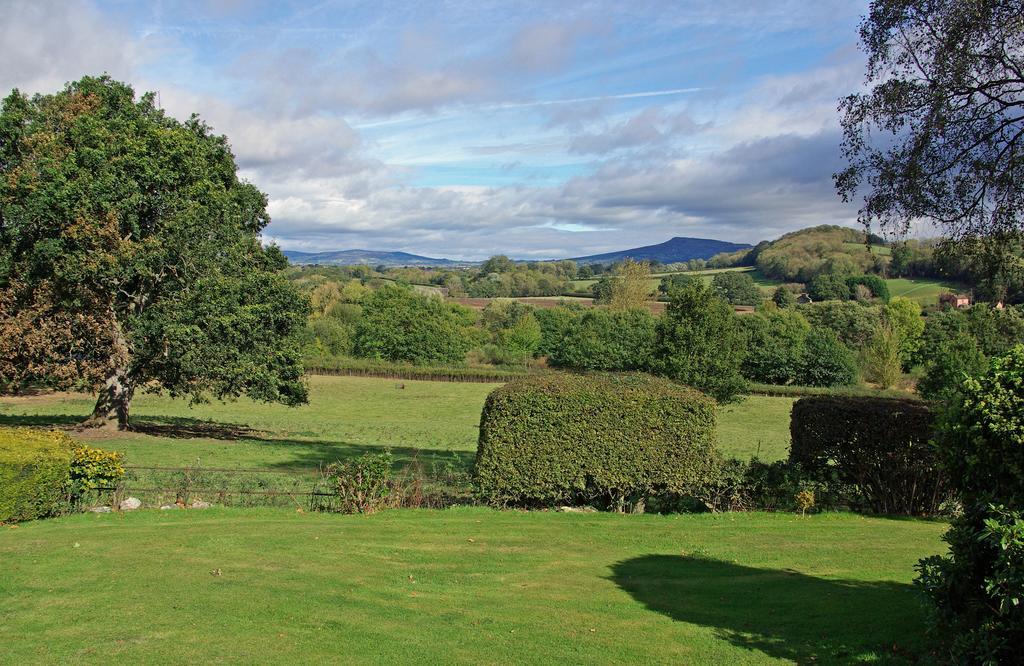 Overton Grange Country Hotel Ludlow Exterior foto